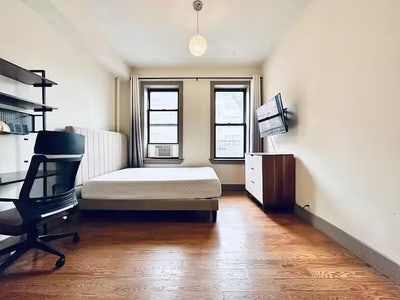 Charming St Marks Ave Room near Manhattan Main Photo