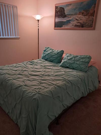 Lovely Room in Citrus Heights  Main Photo