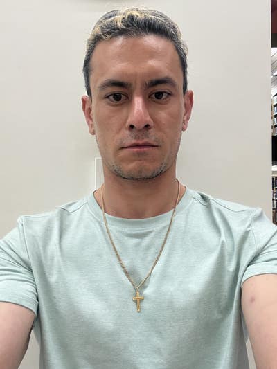 Professional Male seeks a small or large room Main Photo
