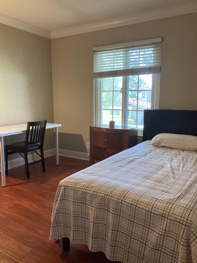 Furnished private bedroom move-in ready Main Photo