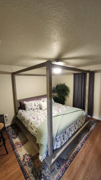 Homeowner Looking for Roommate Main Photo