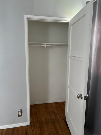 Small Room for Rent  Main Photo