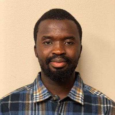Graduate student, looking for a room or roomate Main Photo