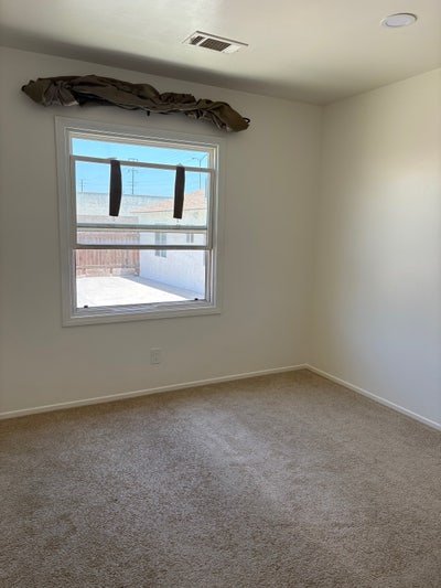 large bedroom located in Downey Main Photo