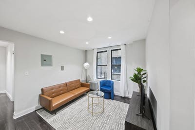 Room in East Harlem on a flexible lease Main Photo