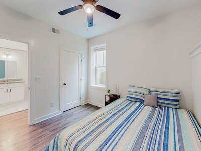 New Listing : Nestled in Grove Park, you'll come h Main Photo