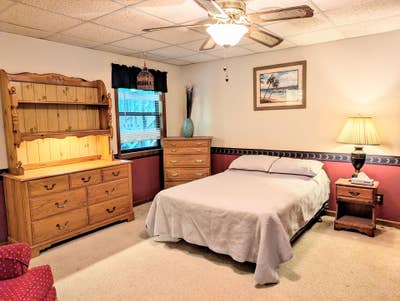 Enjoy all 550 SF studio apt to yourself with acces Main Photo