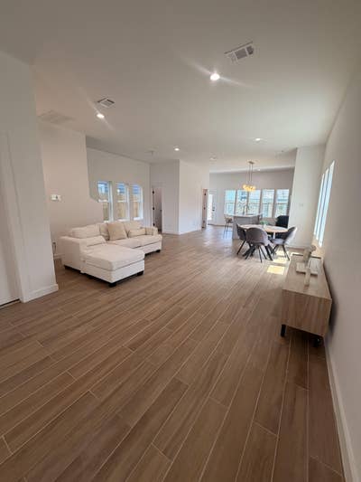  BrandNew Luxury Home | Fully Furnished | All Util Main Photo