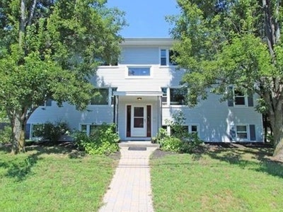 1 Bedroom Apartment Easthampton Main Photo