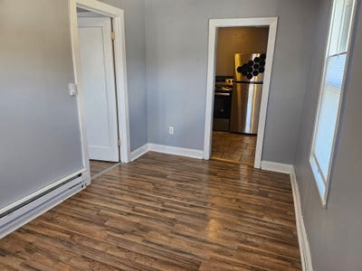 Walkable CommunityConvenient Location! Main Photo