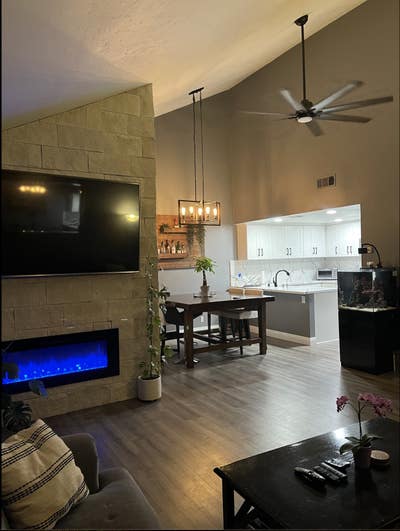 Room for Rent in Orange Main Photo