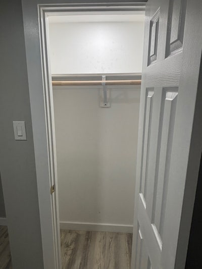 Bedroom in 2 bedroom 1 bath basement apartment Main Photo