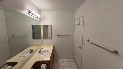 Room for Rent Main Photo