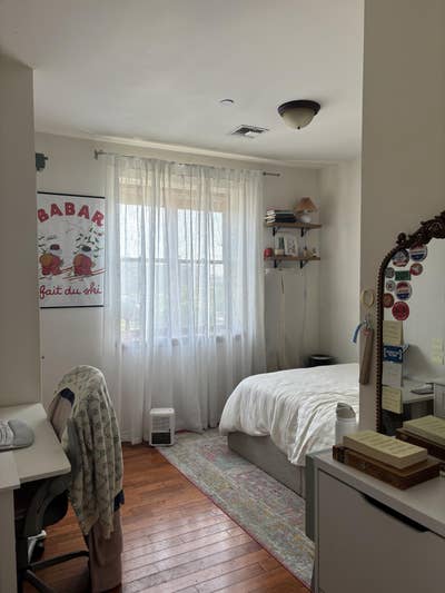 Sunny room in 3 bed / 2 bath in Williamsburg  Main Photo