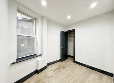 Crown heights roommate wanted in friendly apartmen Main Photo