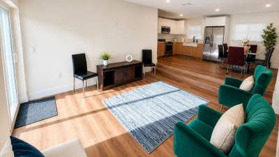  Newly Renovated Tampa Home | Smart TVs, WiFi & La Main Photo
