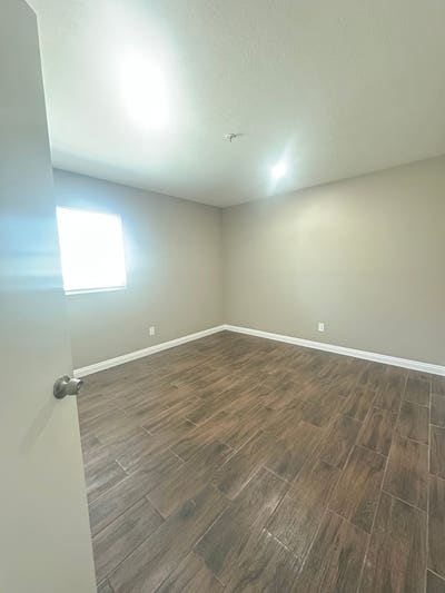 Private Bedroom for rent Main Photo
