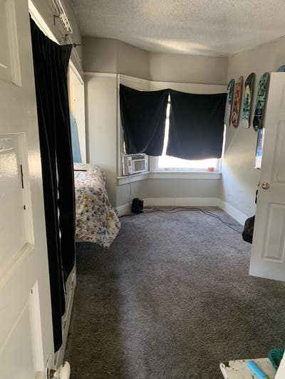 Room for rent Main Photo