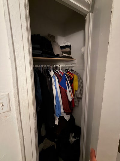 Small Room in Astoria Main Photo