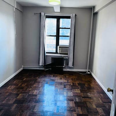 A beautiful room to let, I need a roommate  Main Photo