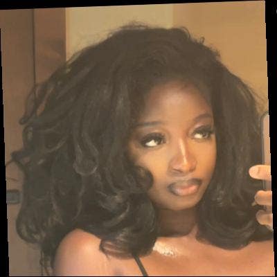 Professional Female seeks a small or large room Main Photo