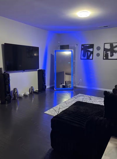 Single Room in 4 bed house in Charlotte Main Photo