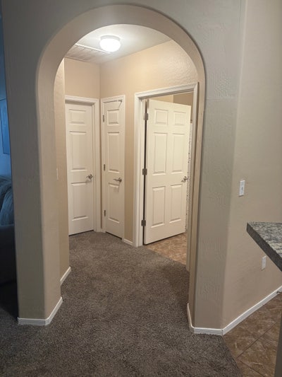Won't Last! Beautiful Private Room Available Today Main Photo