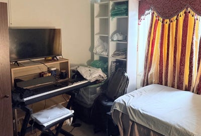 Room available close to central park Main Photo