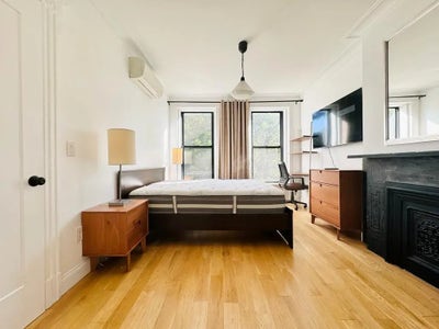 Prime Bedstuy Room 22 Min to Manhattan Main Photo
