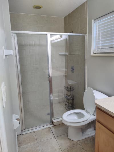 Private Master Suite for Rent – Available Now Main Photo