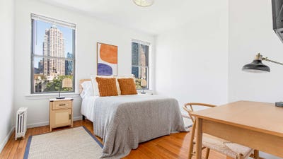 Furnished room available for sublet in NYC! Main Photo