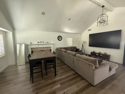 🏡 Private Room for Rent in a Remodeled Home – Cyp Main Photo