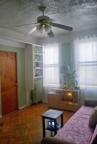  Room rental-all inclusive for employed female :) Main Photo