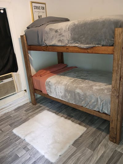 Dorm-Style Rooms Available Main Photo