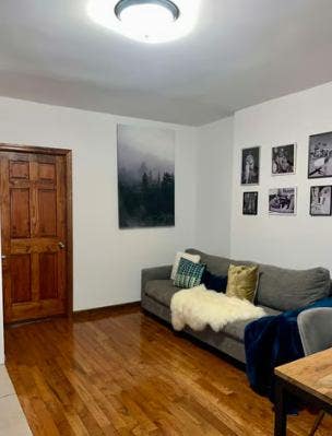 Upper East 2 bd 2 and 1/2 bath Main Photo