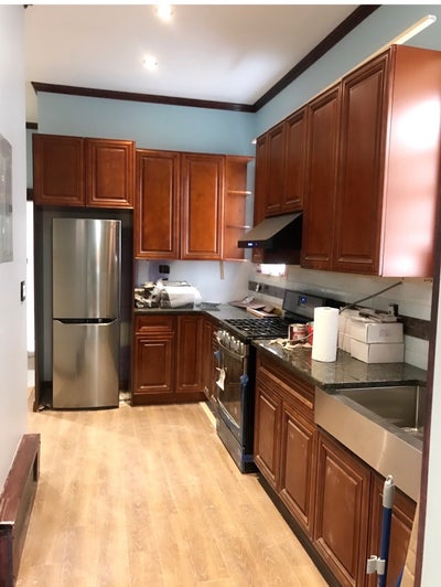 Room Available in the heart of Astoria Main Photo