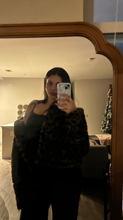 Student Female seeks a small or large room Main Photo