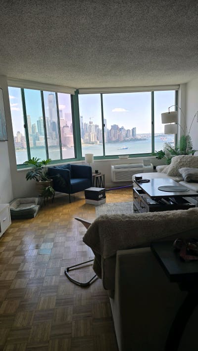 2Bd 2 Baths spacious Newport Apartment Main Photo