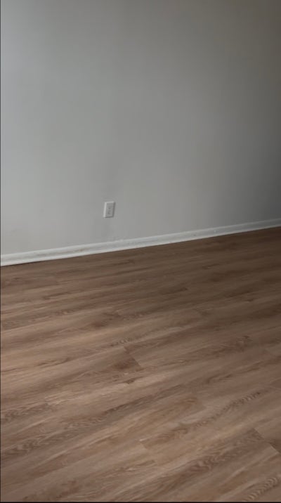 Spacious room  Main Photo