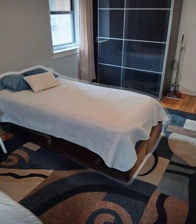 Room for rent  Main Photo