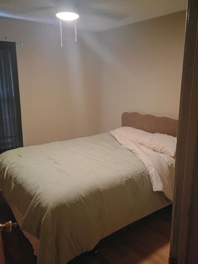 Room for rent Main Photo