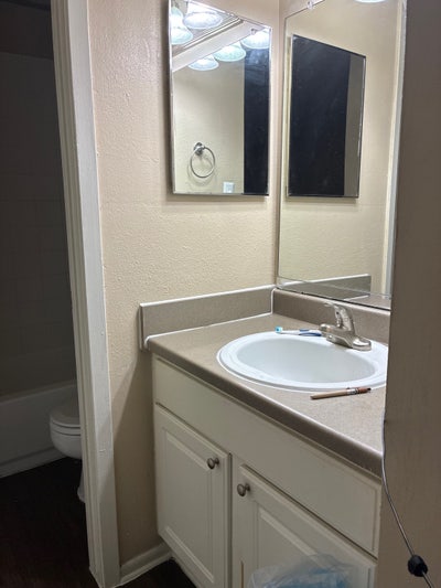 Roommate wanted for 2B 2B North ATX  Main Photo