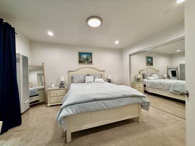 Furnished bed+bath private patio Santa Monica Main Photo