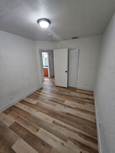 Private Room With Shared Bathroom Main Photo