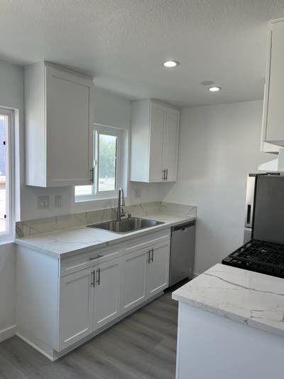 $1,_ Bed Bath Remodeled Unit_North Hollywood Main Photo