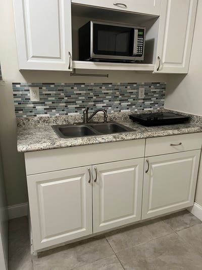 Nice clean 1 Bed 1 Bath apartment! Main Photo