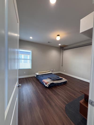 Private room with private bathroom for rent  Main Photo