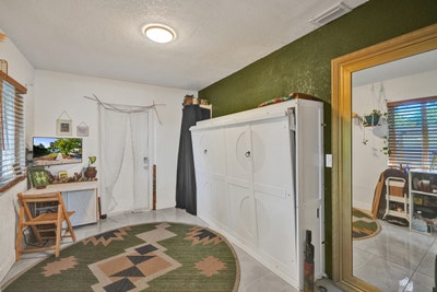 Spacious Room w/ Private Entrance & Bath — NMB Main Photo