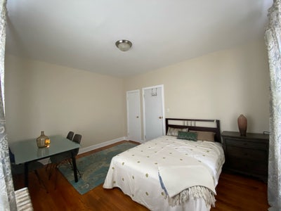 Room available August 1st.  Main Photo