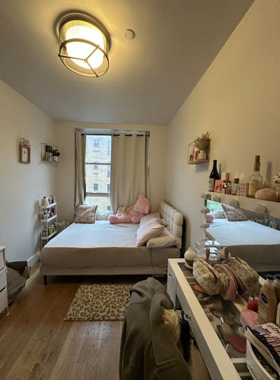 Spacious Room for Rent – Burnside, Bronx Main Photo